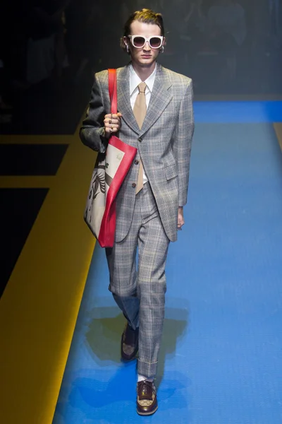 Look 81